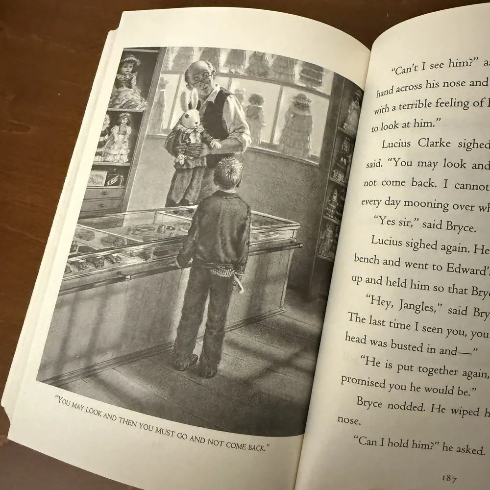 The Miraculous Journey of Edward Tulane Kate DiCamillo Paperback 9780763647834